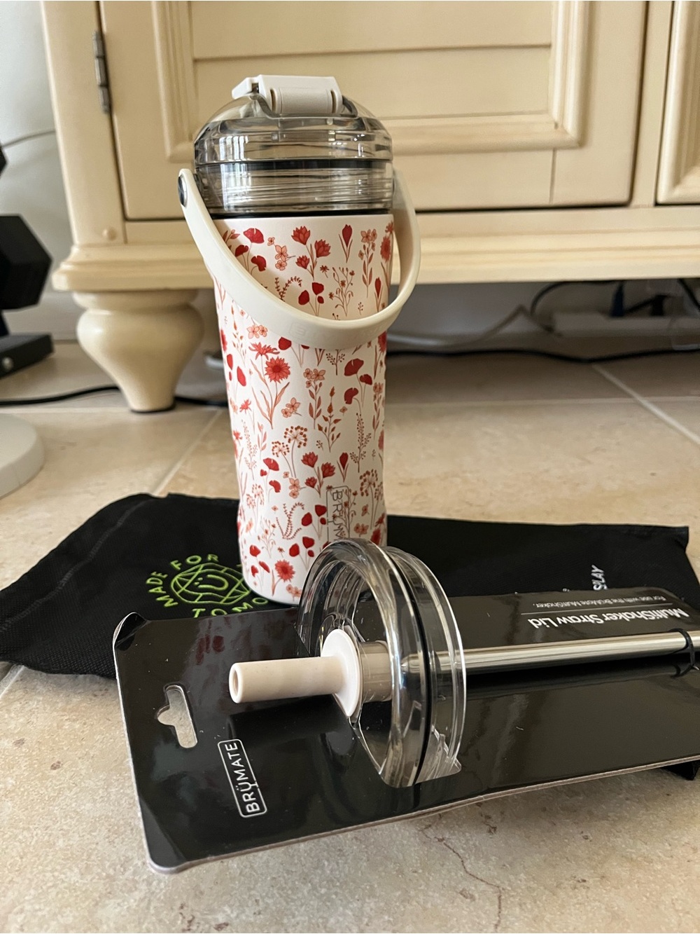 NEW! Poppy Cream & Red Floral Insulated Tumbler BruMate *Limited!**w/extra straw